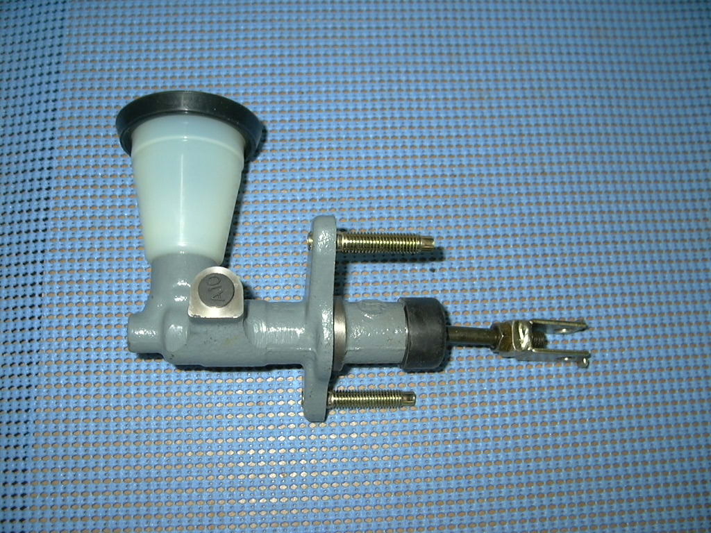 1985 - 1988 Chevrolet Master Clutch Cylinder NOS # 94846011