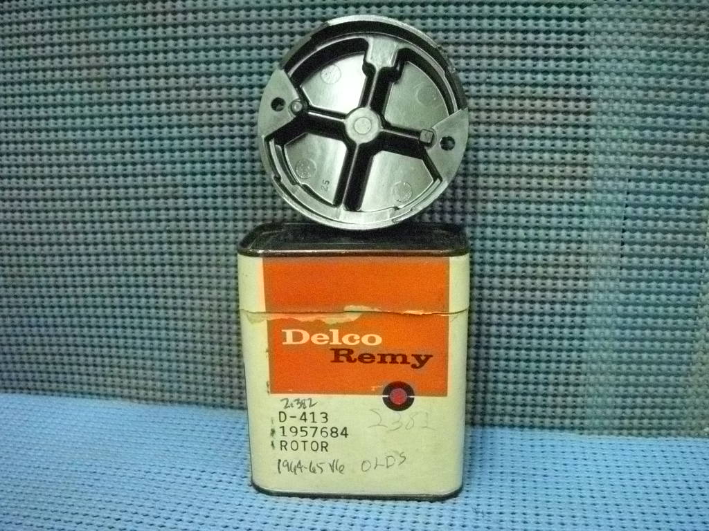 1964 - 1965 GM Delco Distributor Rotor NOS # 1957684