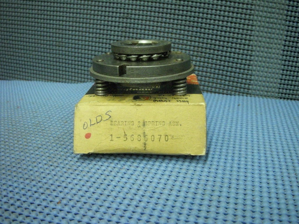 1957 - 1958 Oldsmobile and GMC Steering Gear Thrust Bearing NOS # 5686070
