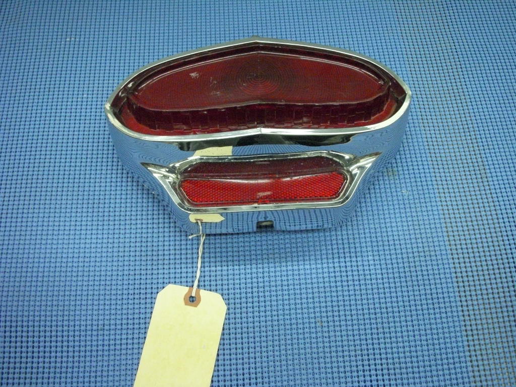 Oldsmobile 1958 Tail Lamp Assembly USED # 899038
