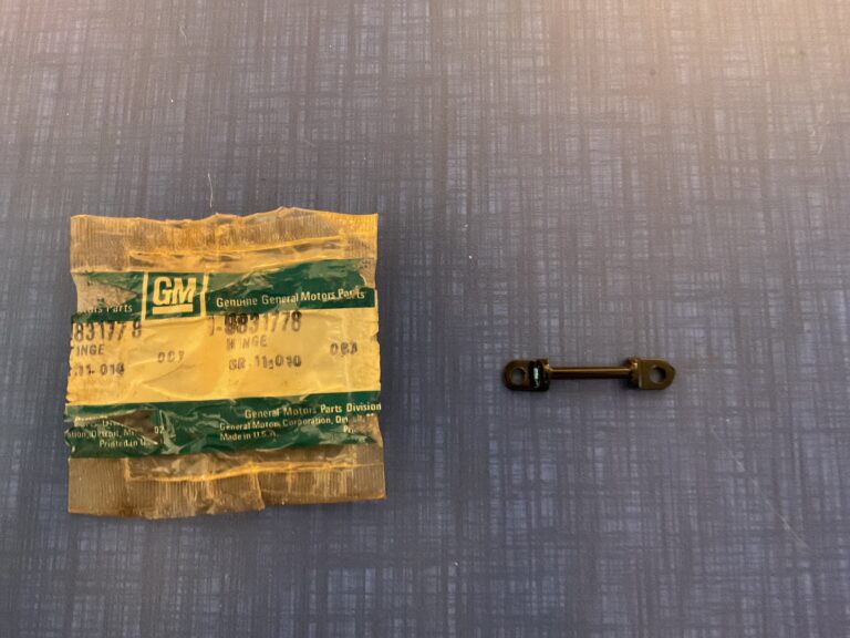 1975 - 1979 NOS Right Hand Swing Out Quarter Window Glass On Body Hinge ...