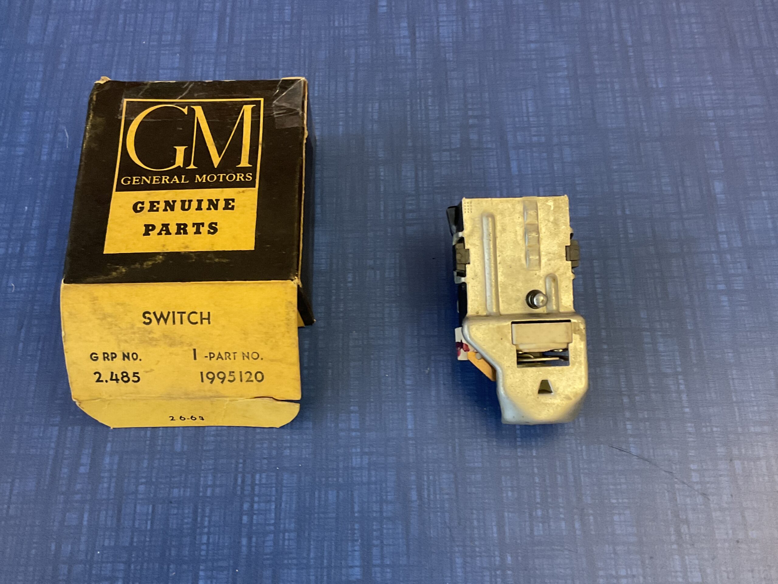 1963 - 1964 Pontiac NOS Headlight Switch GM # 1995120 - Oldsmobile