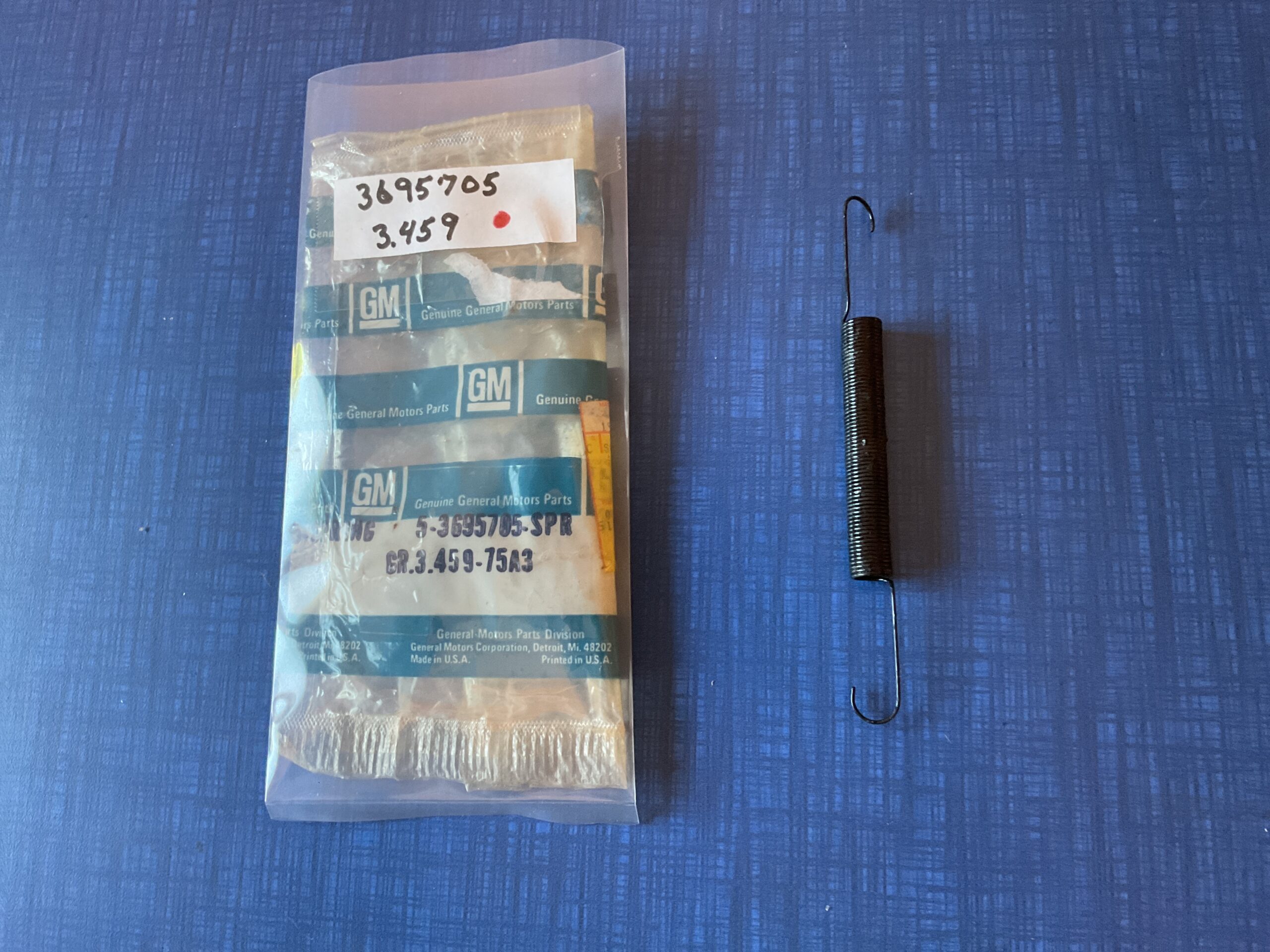 1950 - 1974 Chevrolet NOS Accelerator Pull-Back Spring GM # 3695705 ...