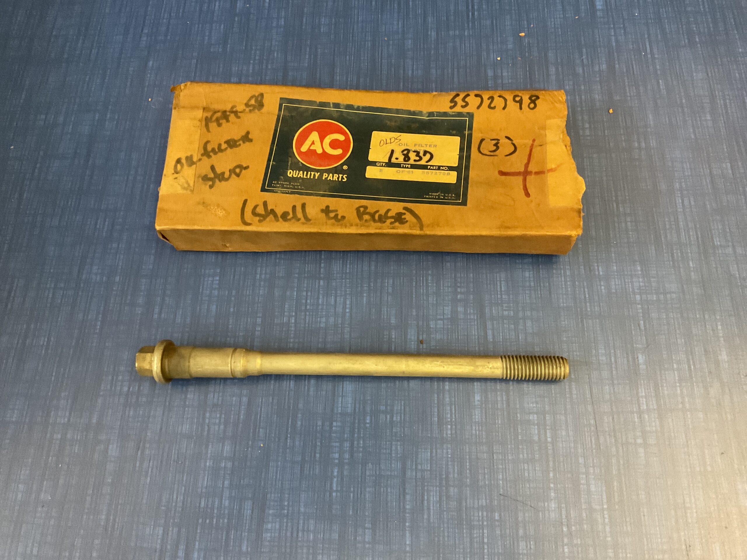 1949-1958 Oldsmobile NOS Engine Oil Filter Shell To Base Stud GM ...